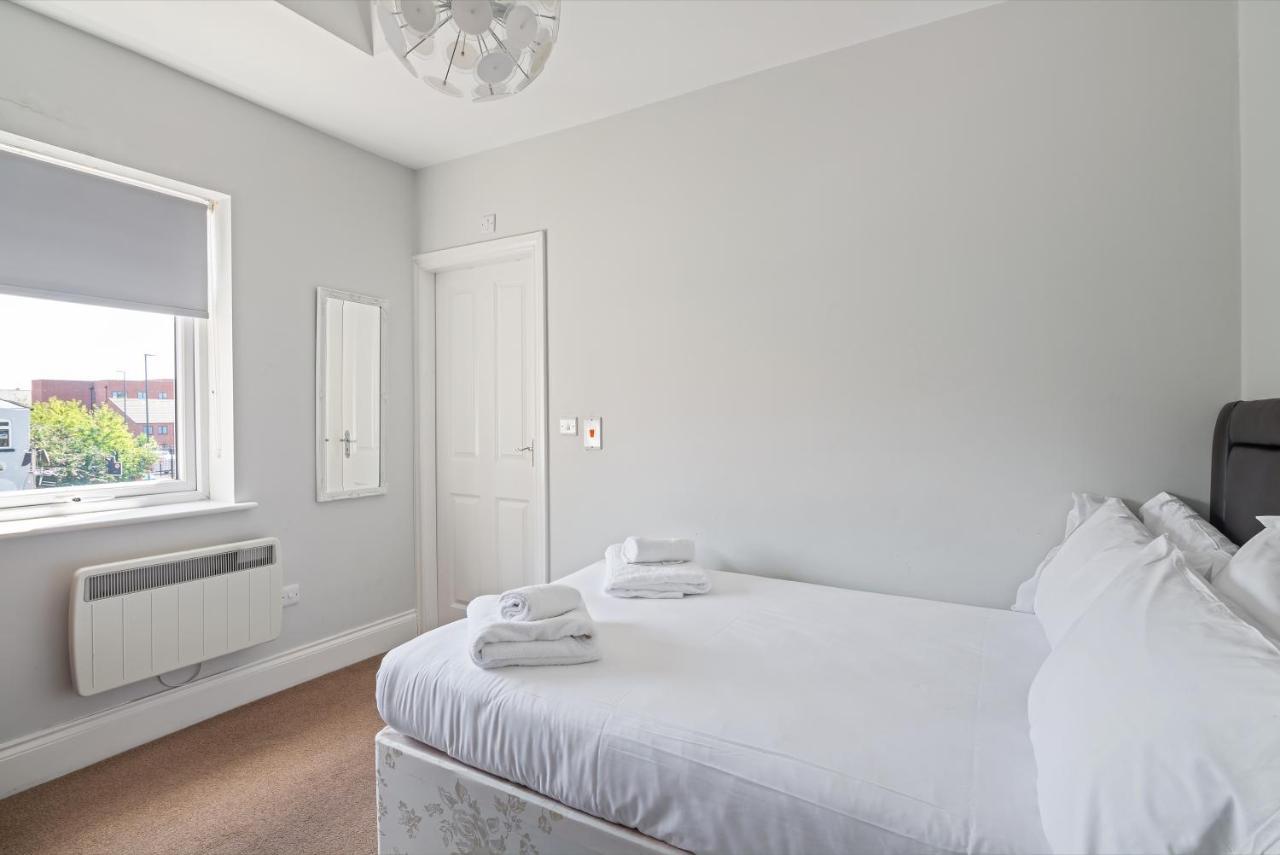 Weatherhead Lodge - Modern And Sleek Derby Apartment Exterior foto